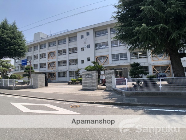 中学校　拓南中学校（中学校）まで502m
