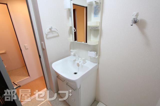 洗面設備　洗面台です。