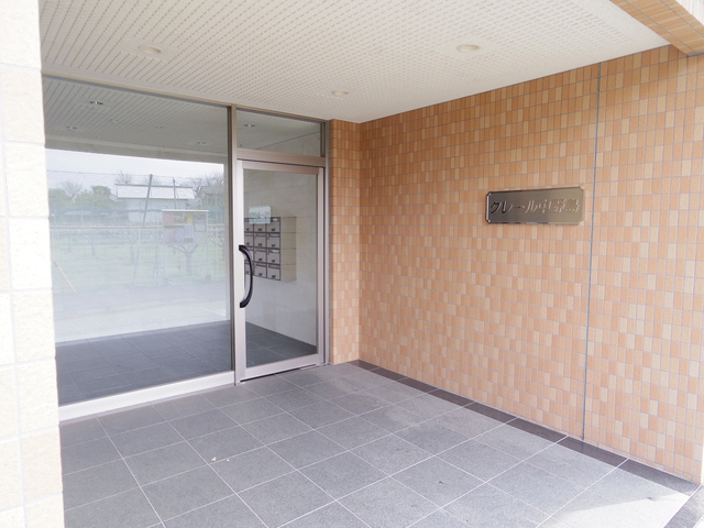 エントランス　建物入り口
