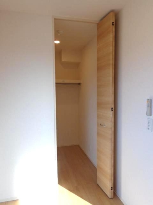 収納　ウォークインクローゼット