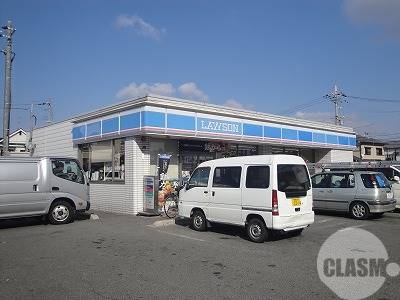 コンビニ　ローソン美原北余部店（コンビニ）まで733m