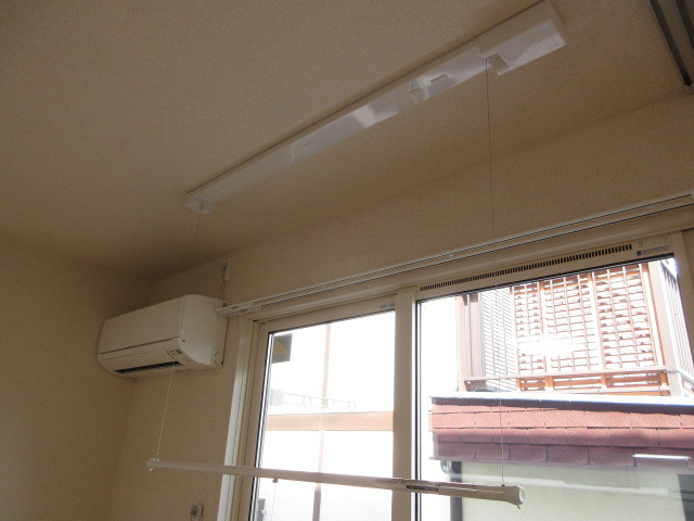 その他設備　室内物干機