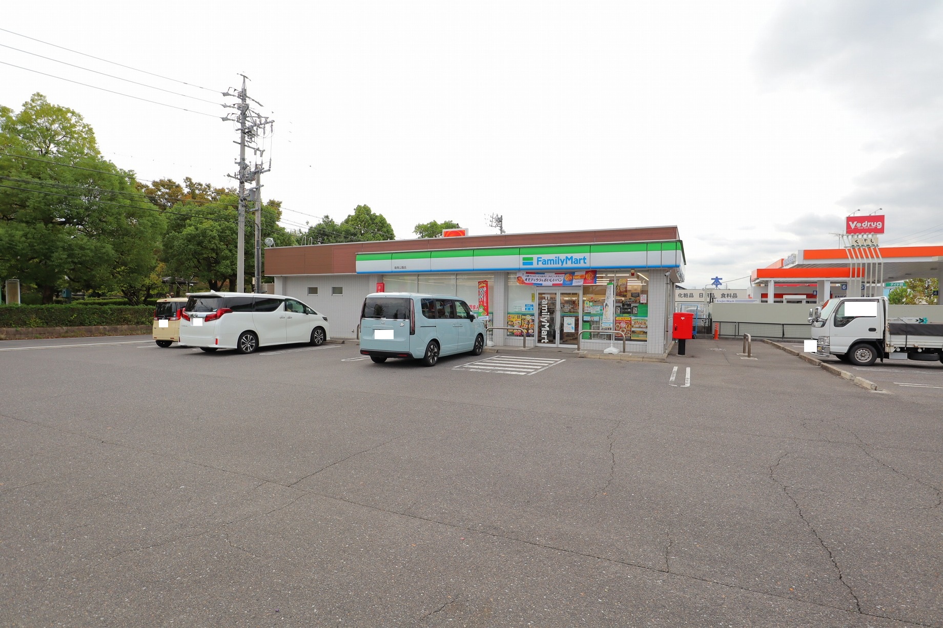コンビニ　ファミリーマート島南公園店（コンビニ）まで530m