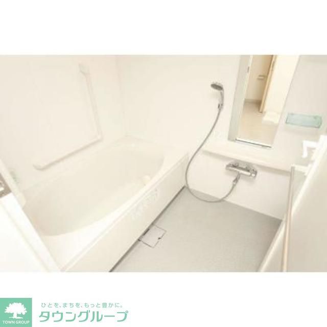 バス・シャワールーム　※写真は同タイプ住戸です。