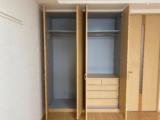 収納　クローゼット