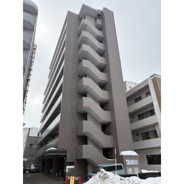 建物外観　落ち着いた雰囲気の外観です