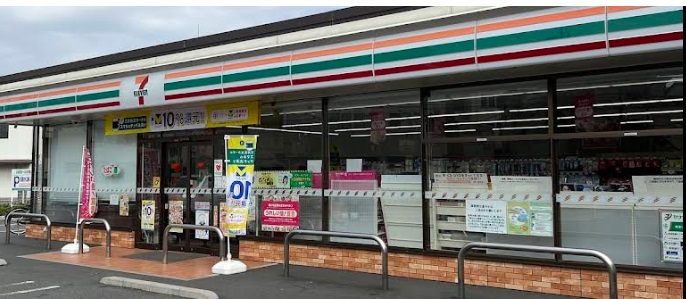コンビニ　セブンイレブン戸田上戸田1丁目店（コンビニ）まで575m