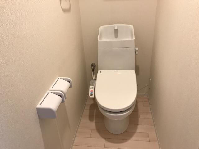 トイレ　トイレ