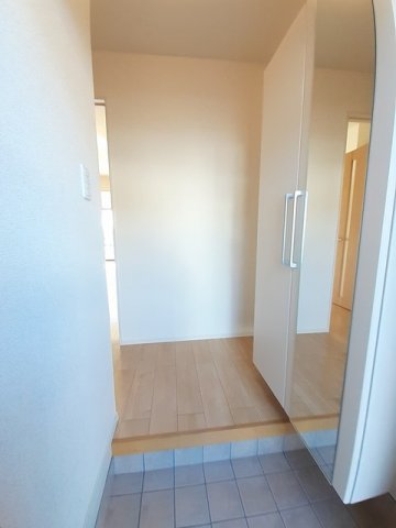 その他部屋・スペース　明るい色調の室内です