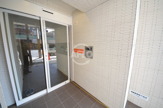 エントランス　レジディア堺筋本町　エントランス
