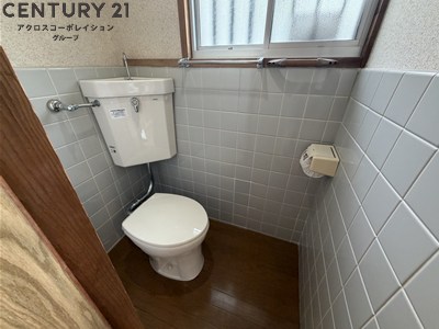 トイレ　落ち着いたトイレです