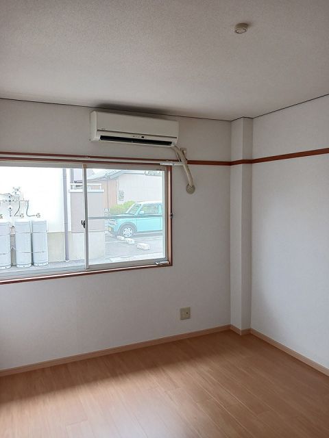 メゾンカリーノの居間写真