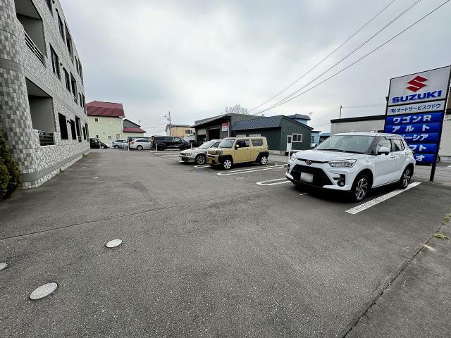 駐車場　駐車場