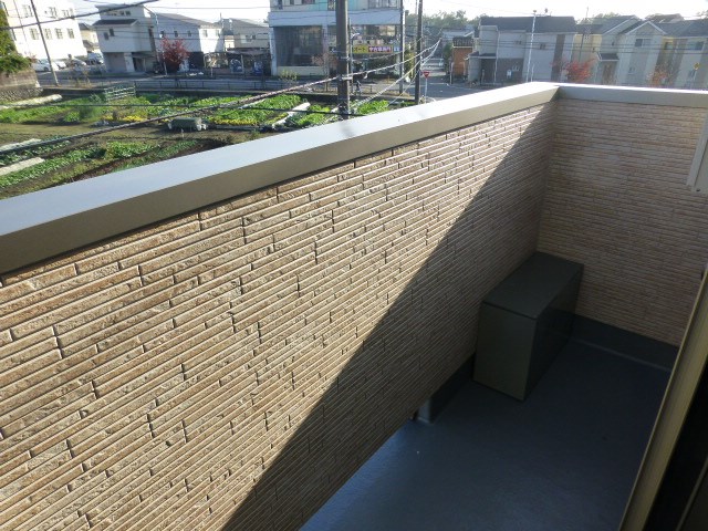 バルコニー　南東向きのベランダです。