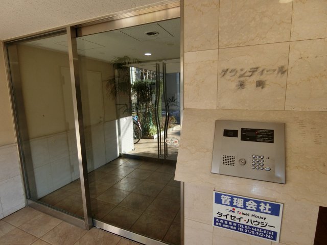 エントランス