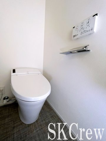 トイレ　別号室の写真です