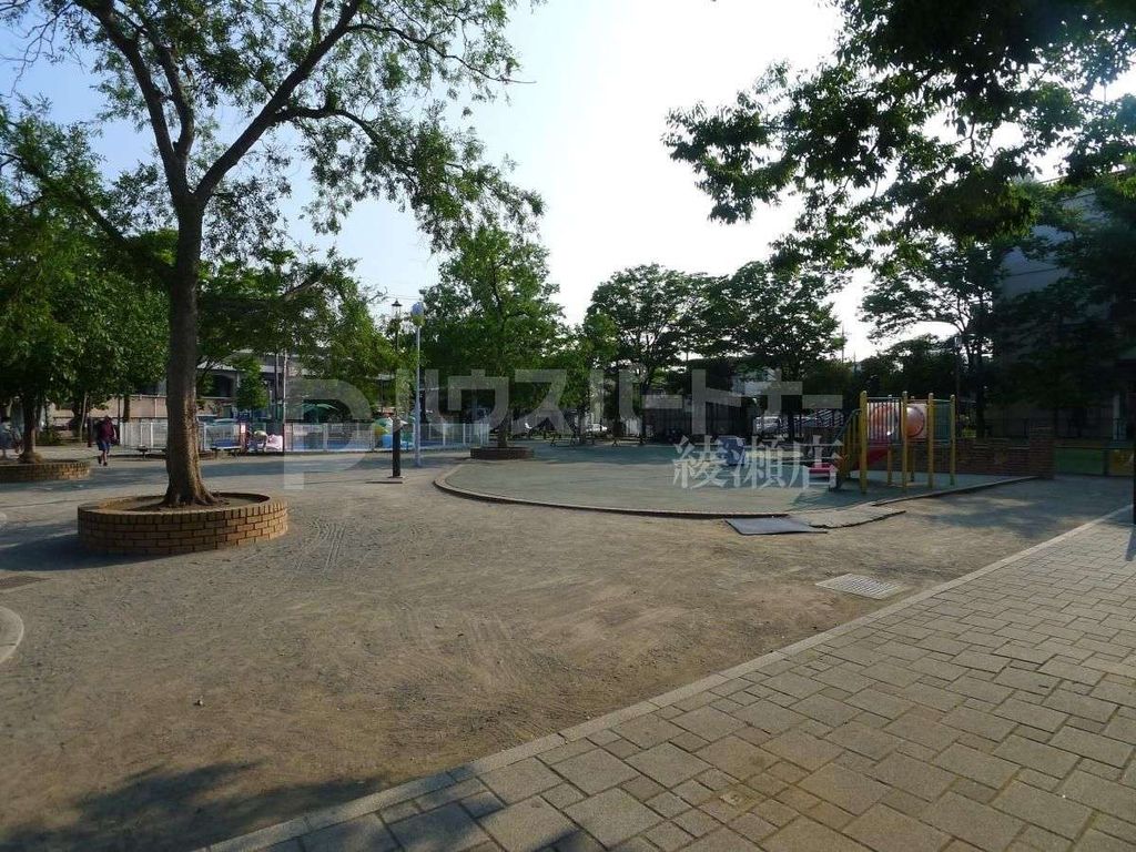 公園　下河原公園（公園）まで780m