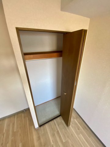 収納　洋室１☆
