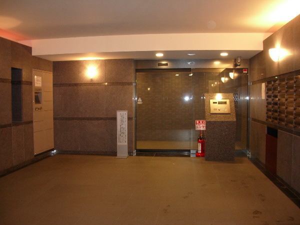 エントランス　ルーブル蒲田参番館