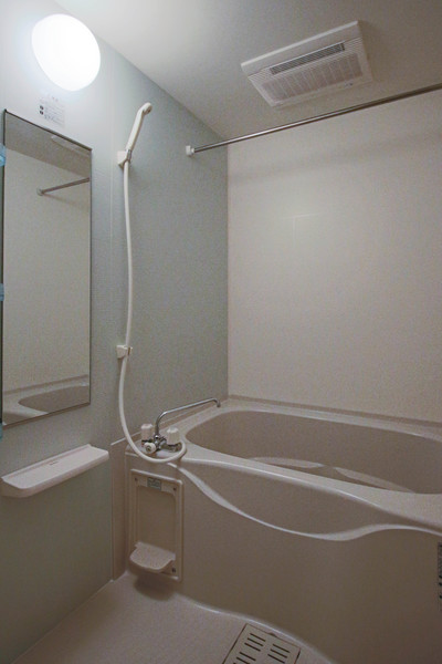 バス・シャワールーム　同じ建物の別のお部屋