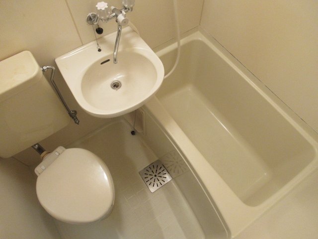 バス・シャワールーム　日々の暮らしに欠かせないお風呂です