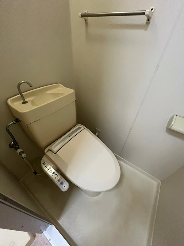 トイレ　清潔感のあるトイレです