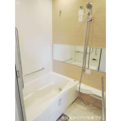 バス・シャワールーム　コンパクトで使いやすいお風呂です