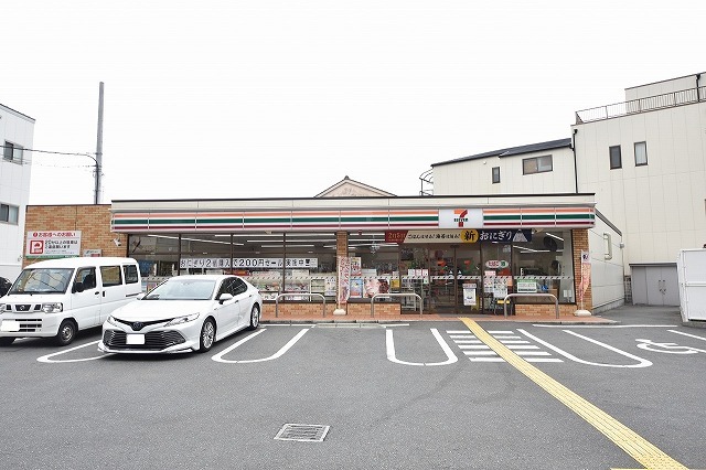 コンビニ　セブンイレブン　大阪内代店（コンビニ）まで133m