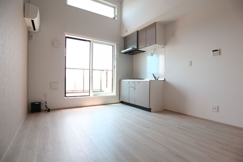 居室・リビング　開放感のあるゆったりとしたお部屋です♪
