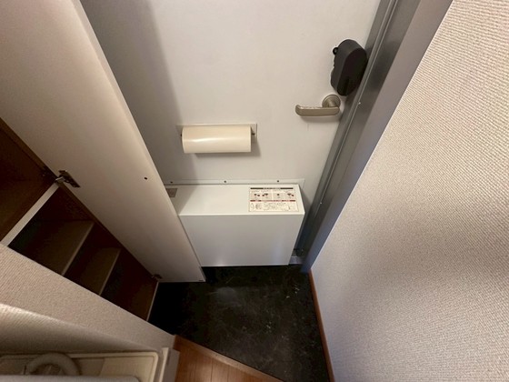 玄関　※別部屋の写真です