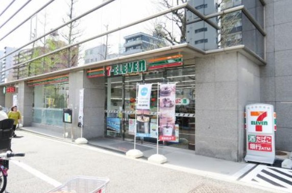 コンビニ　セブンイレブン小石川白山通り店（コンビニ）まで58m