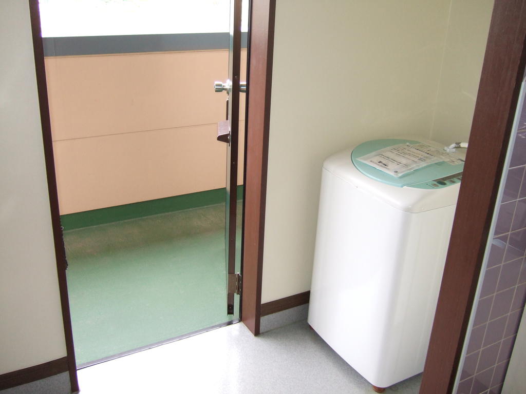 玄関　室内洗濯機付！