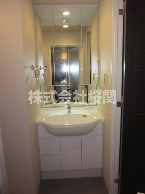 洗面設備　※同仕様参考写真