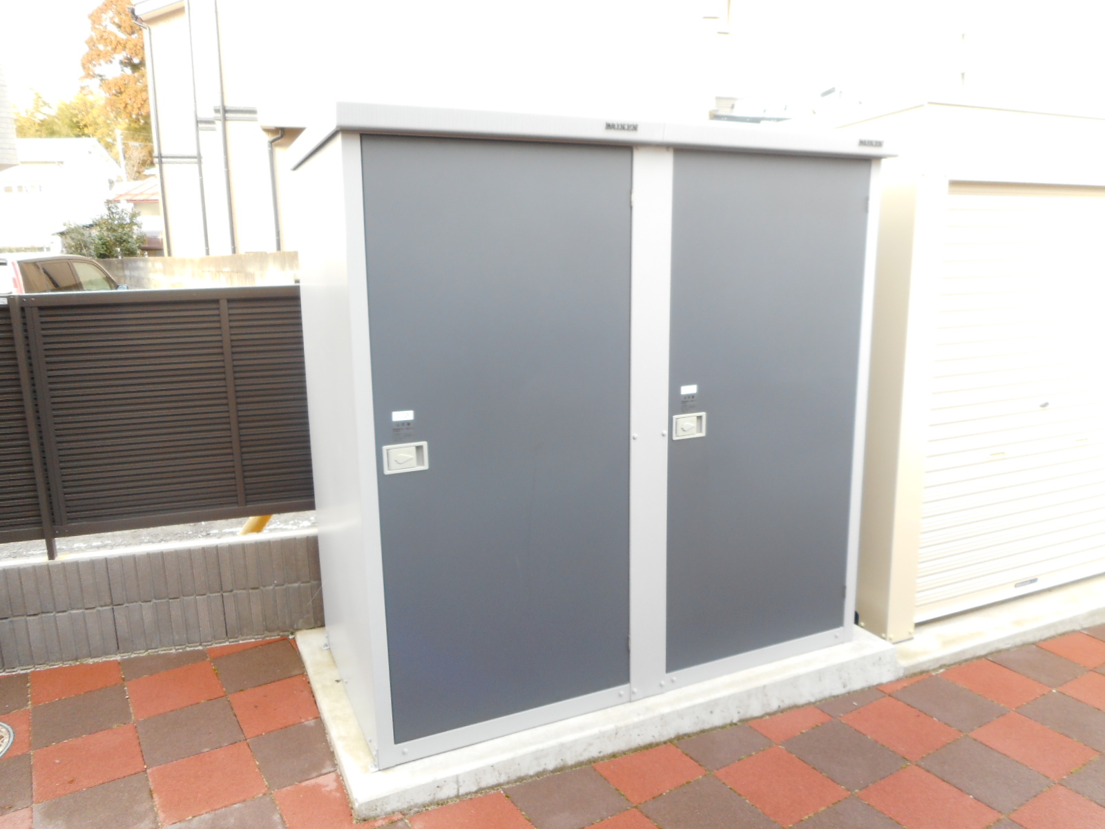その他　各戸専用の物置付き。