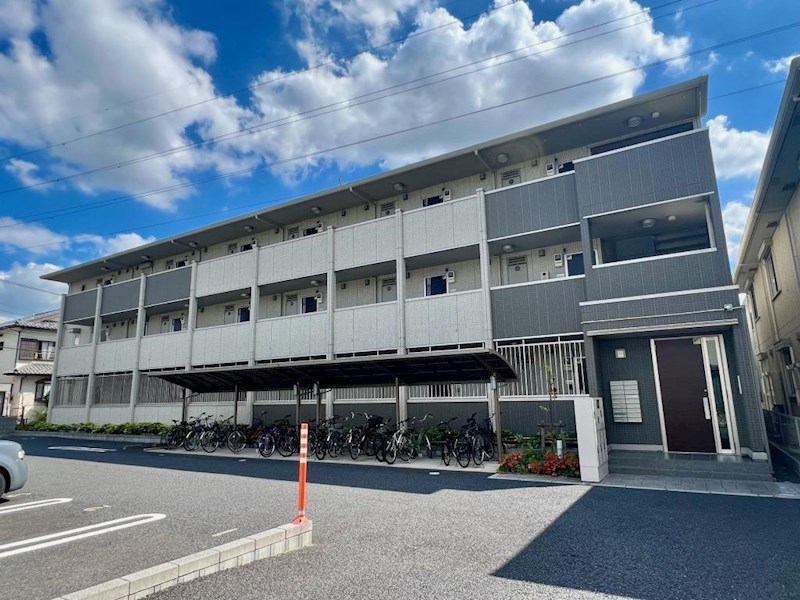 建物外観　草加駅徒歩９分（７２０ｍ）