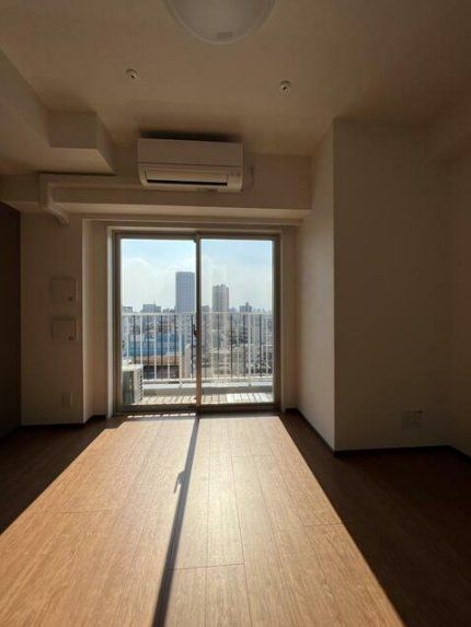 居室・リビング　※同タイプの別のお部屋です。