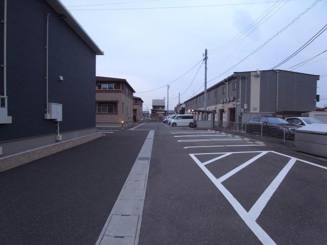 駐車場　駐車場