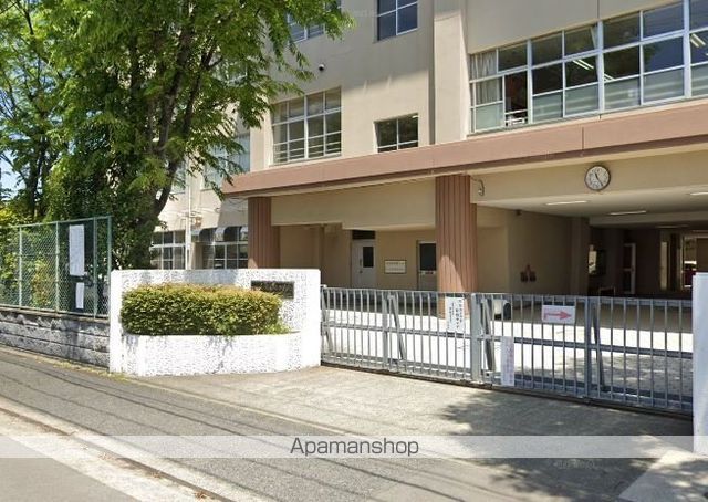 小学校　東箱崎小学校（小学校）まで1403m