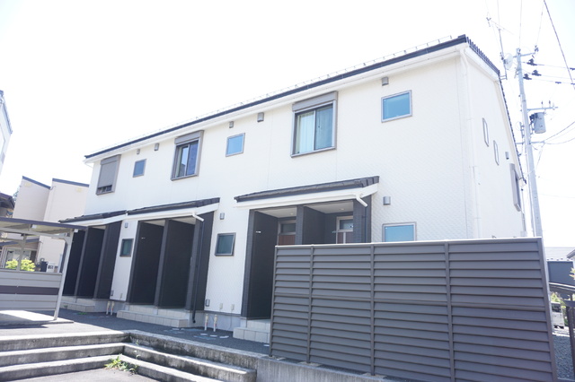 建物外観　２０２６年５月撮影