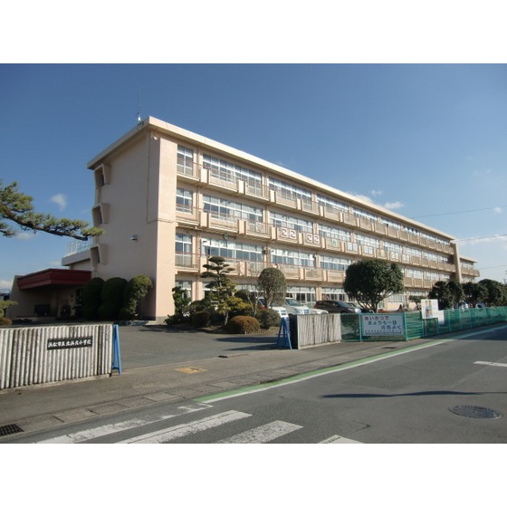 小学校　浜松市立北浜北小学校（小学校）まで241m