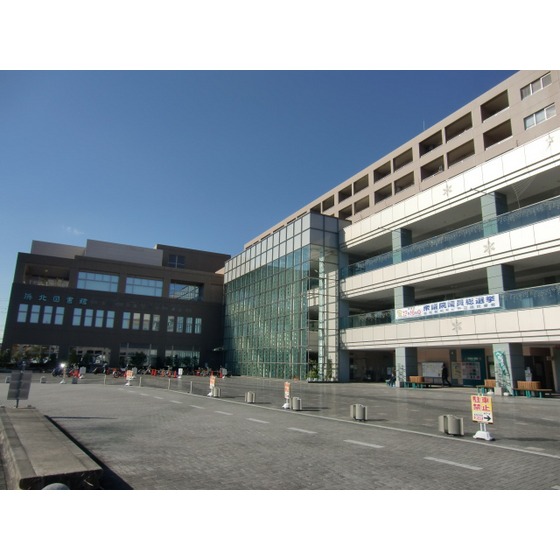 図書館　浜松市立浜北図書館（図書館）まで2053m