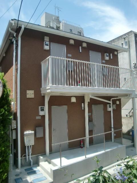 建物外観　★新中野駅から６分の立地★