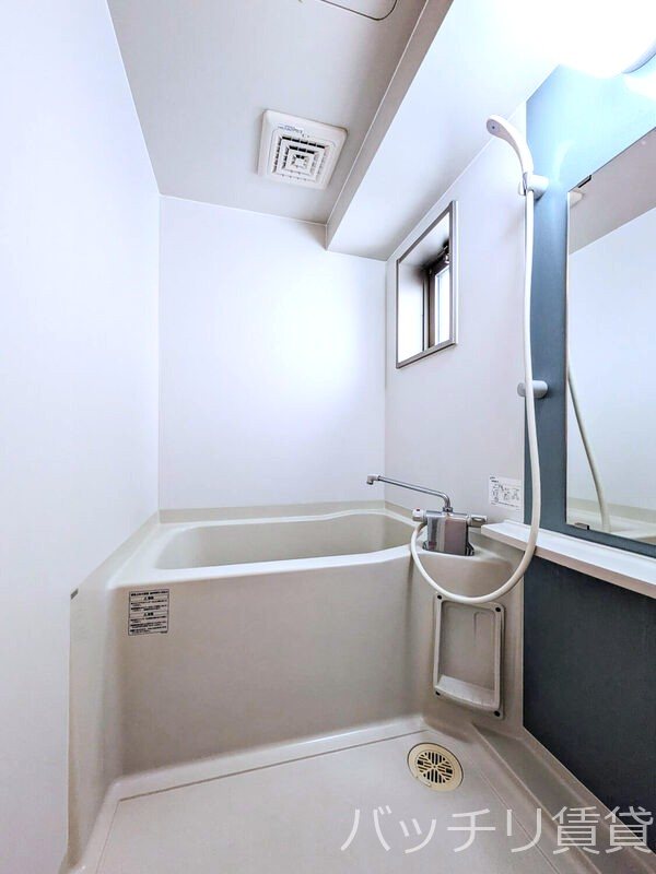 バス・シャワールーム　※同マンション別部屋写真の為、現状優先。