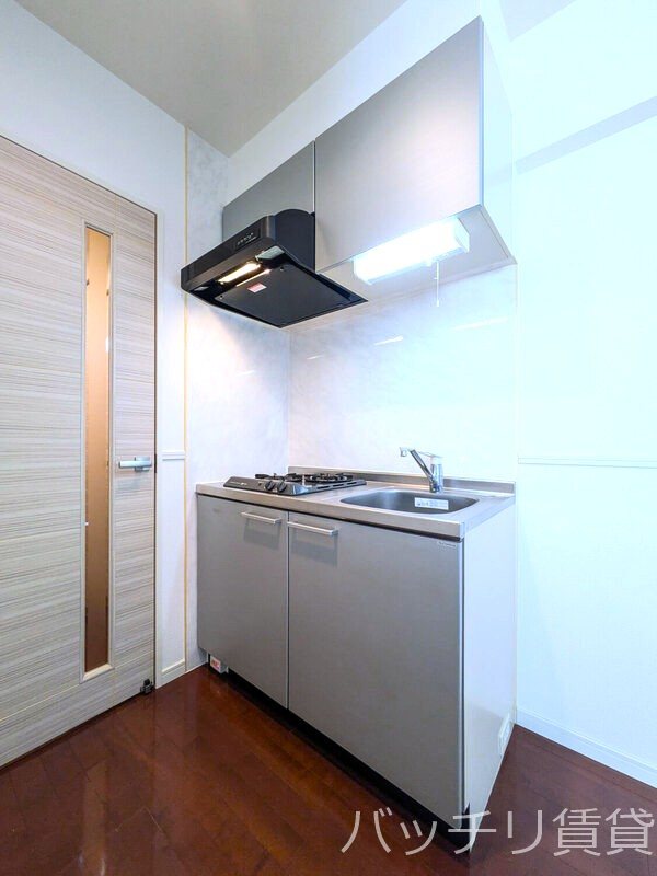 キッチン　※同マンション別部屋写真の為、現状優先。