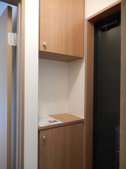 玄関　※現在室内リノベーション工事中です♪
