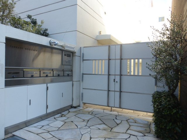 エントランス　エントランス