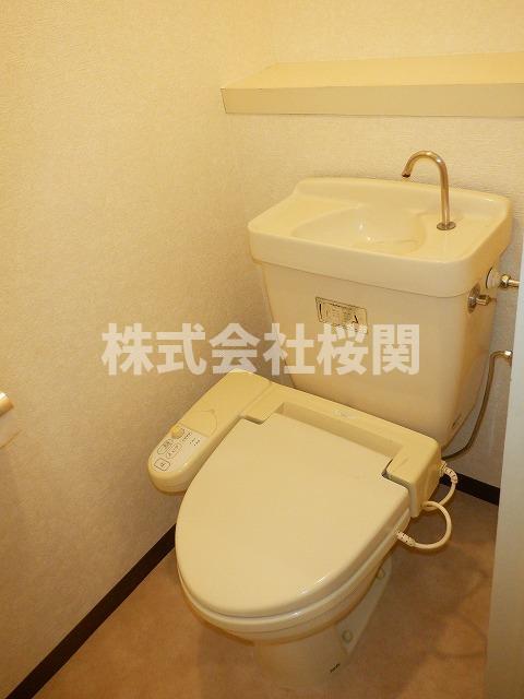 トイレ　?