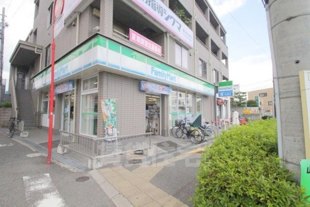コンビニ　ファミリーマート　豊津駅前（コンビニ）まで333m