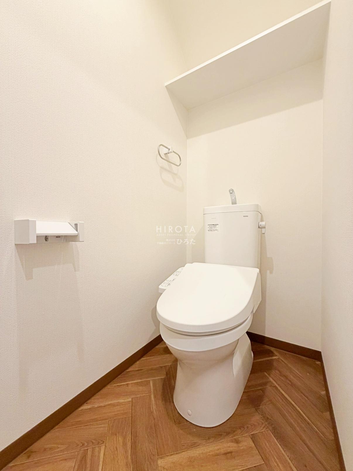 THE APARTMENT 開のトイレ写真
