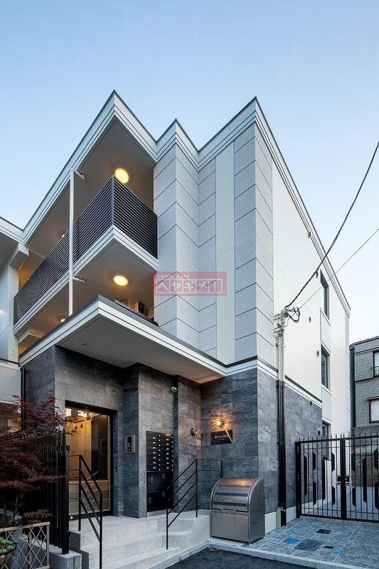 1LDK Mansion in Toshima, Tokyo - Image 1